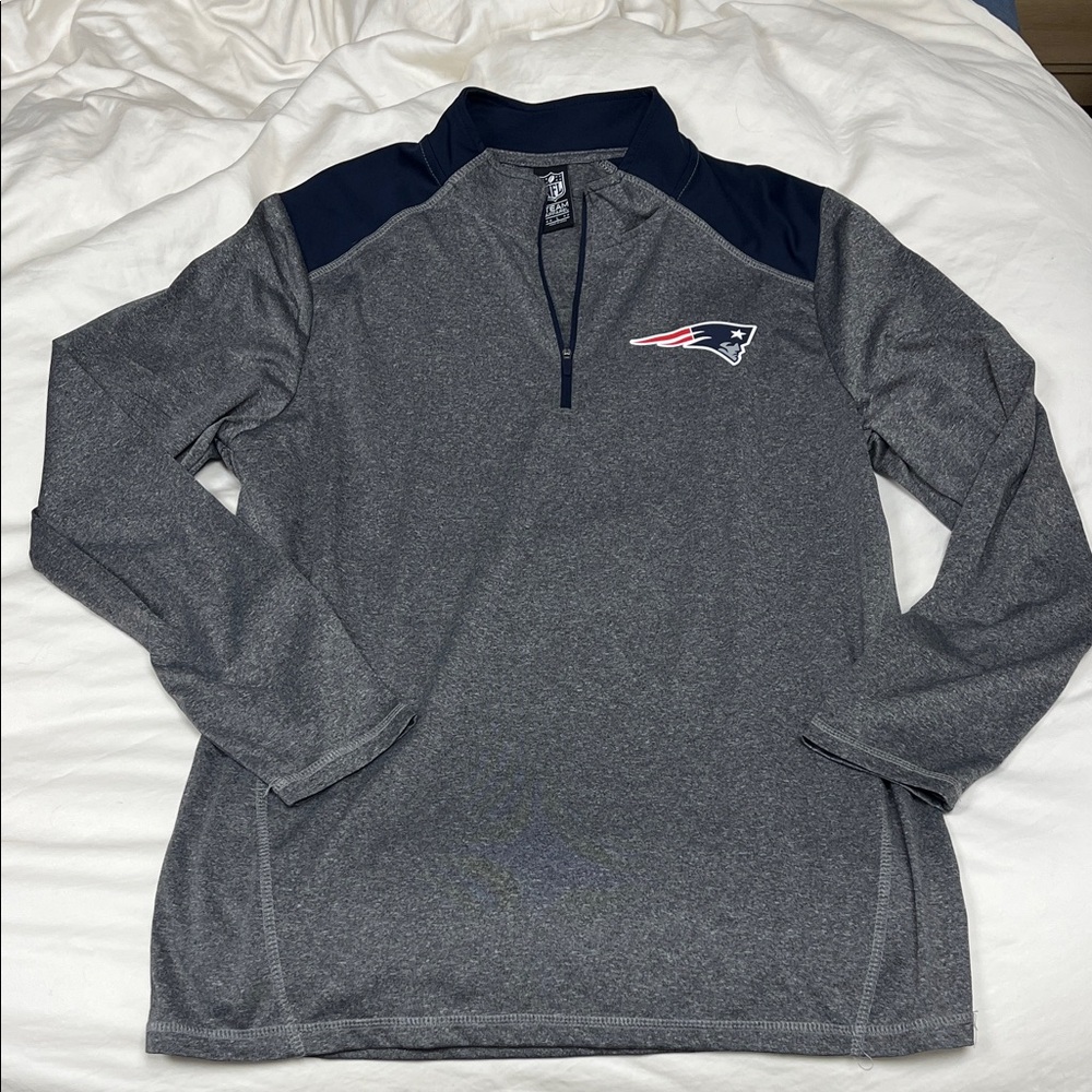 NFL Patriots Navy and Gray Pullover - Picture 3 of 4
